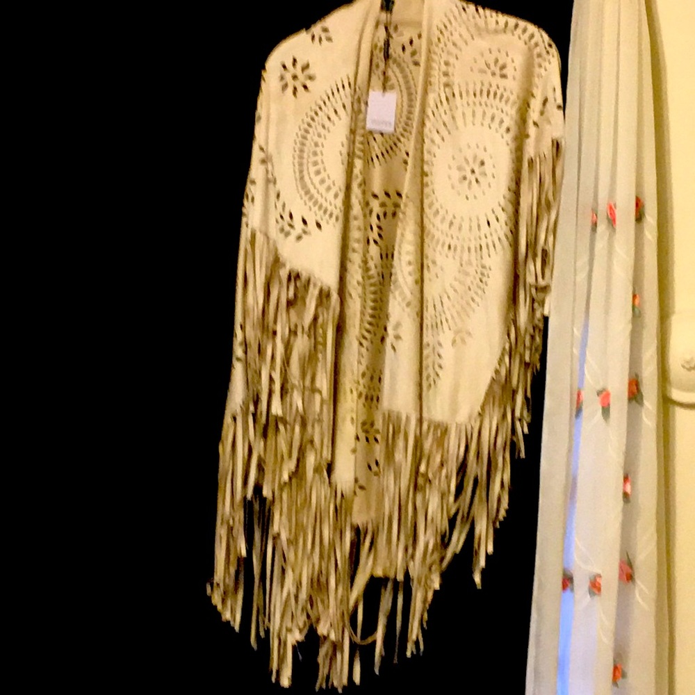 NWOT Fringes Cutout Poncho